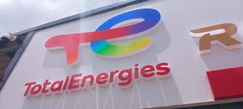 Total Energies — vehicle & corporate branding by The Cube SA